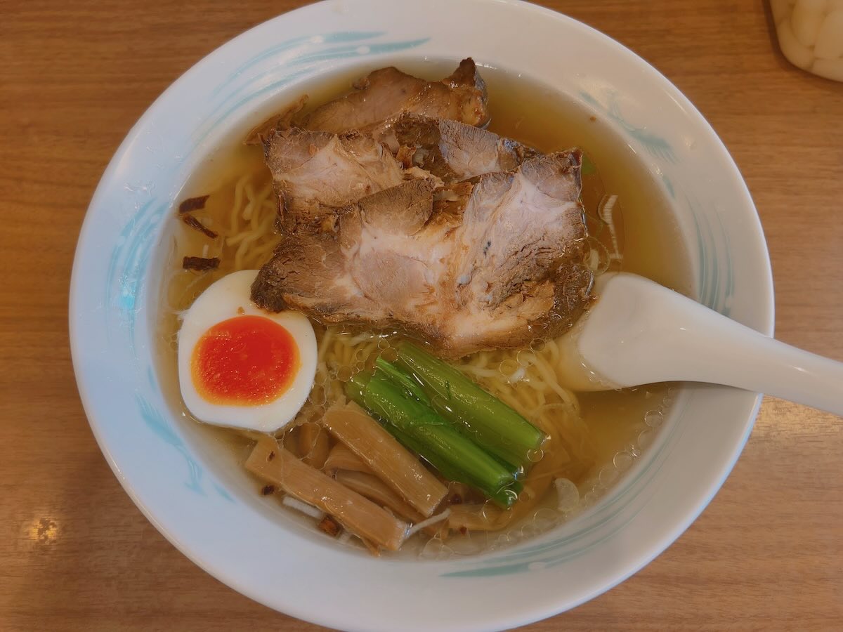 「インディアン 本店」の焼豚そば（三枚入り）