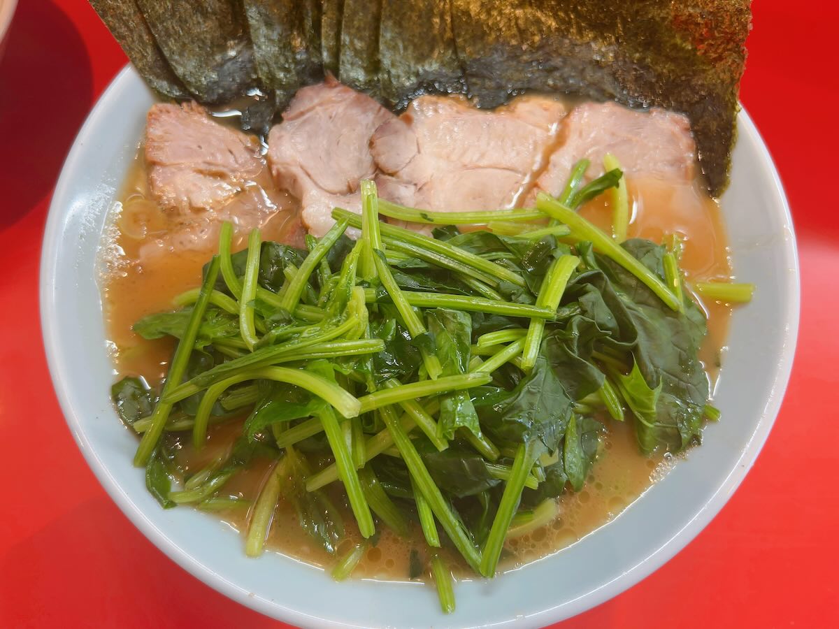 「横浜家系ラーメン 黄金家 鴨居店」のチャーシューメン