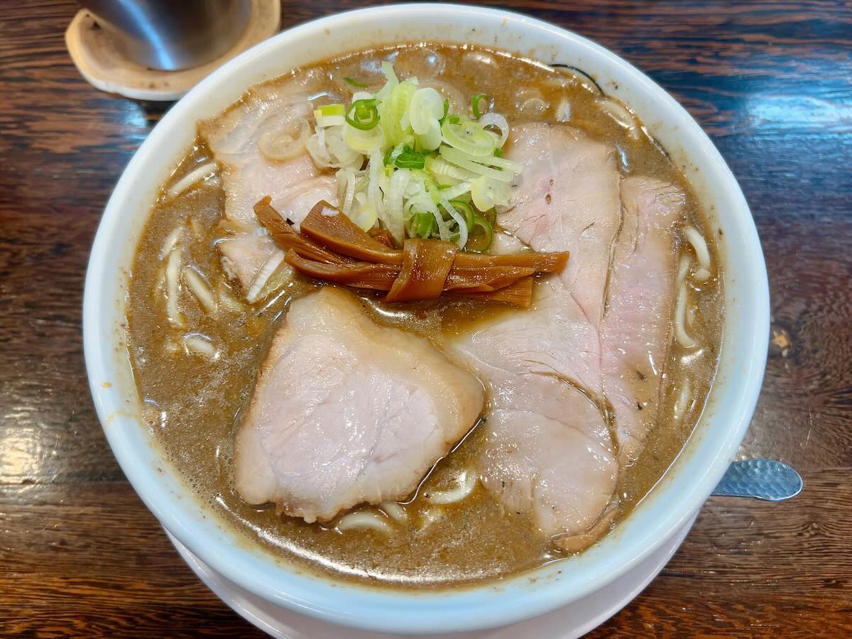 「中華そば ひらこ屋」の濃い口煮干